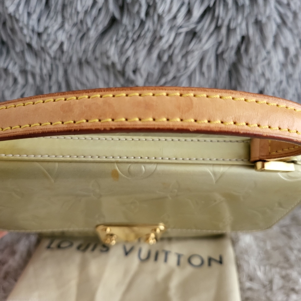 AUTHENTIC LOUIS VUITTON Spring Street Citrine Vernis Monogram Bag - Picture 9 of 15